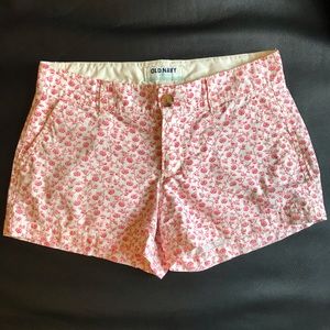 Old Navy | Pink and White Floral pattered shorts